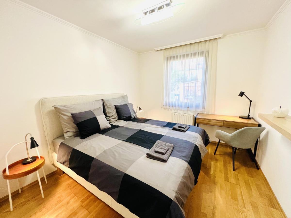 Villa Szofia Veszprem Apartments Zewnętrze zdjęcie