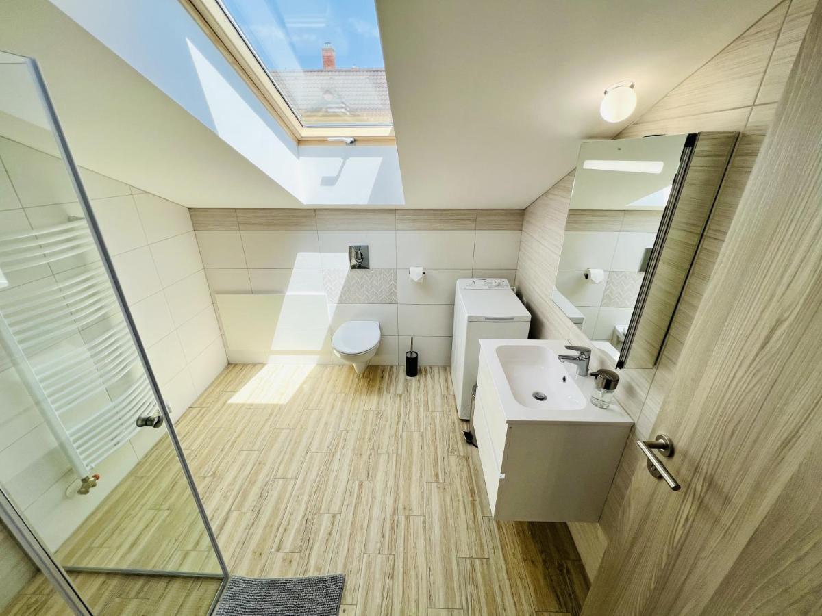 Villa Szofia Veszprem Apartments Zewnętrze zdjęcie