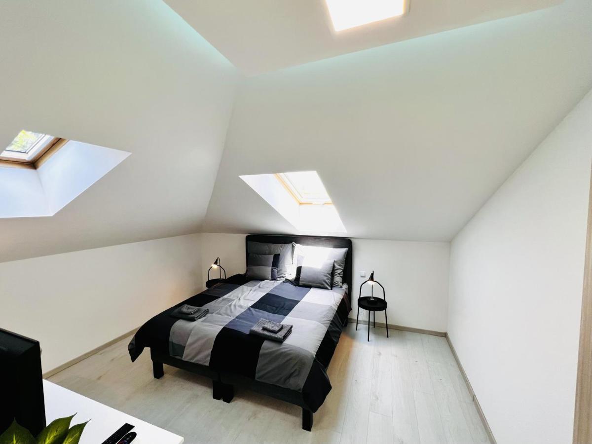 Villa Szofia Veszprem Apartments Zewnętrze zdjęcie